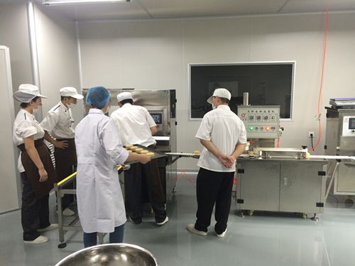 食品厂净化车间装修工程案例分享 装饰材料的选用与实践